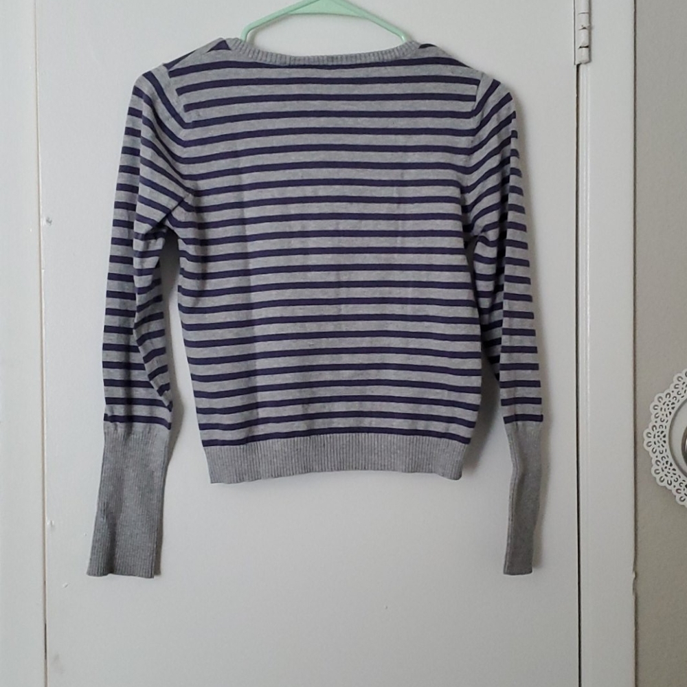 Sweater - Picture 4 of 4